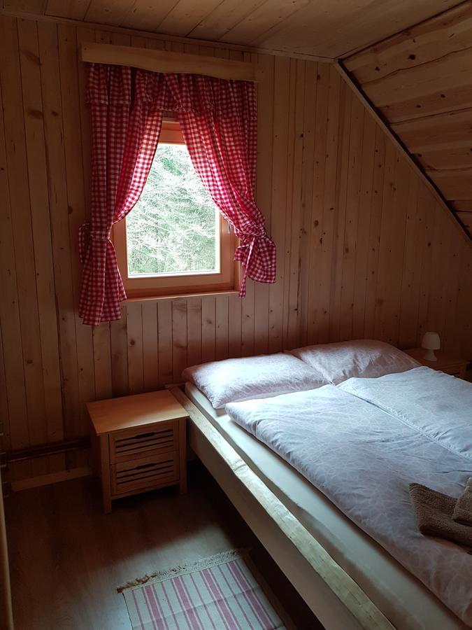 Koca Na Talezu Bed and Breakfast Ribno Exterior foto